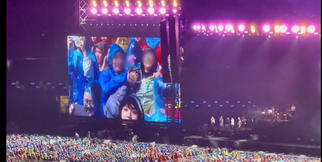 笑麻了,周杰伦问小孩怎么买到演唱会票的,我却笑趴在网友评论区