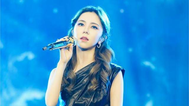 女歌手演唱会四月份销量统计出炉，邓紫棋逆天，王心凌杨丞琳差距明显！