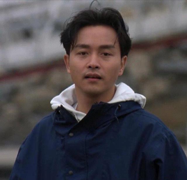 为什么张国荣去世21年依然被怀念，电影和音乐哪个成就更大