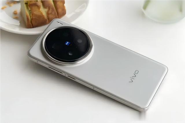 2024年最强拍照手机推荐!荣耀、小米、vivo谁能称王?