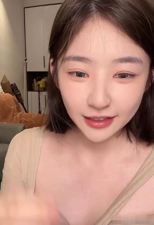 黄一鸣正面回应王思聪认娃