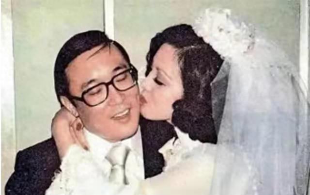 何莉莉：赶走3任情妇就是不离婚，花44年熬死老公，独享70亿遗产