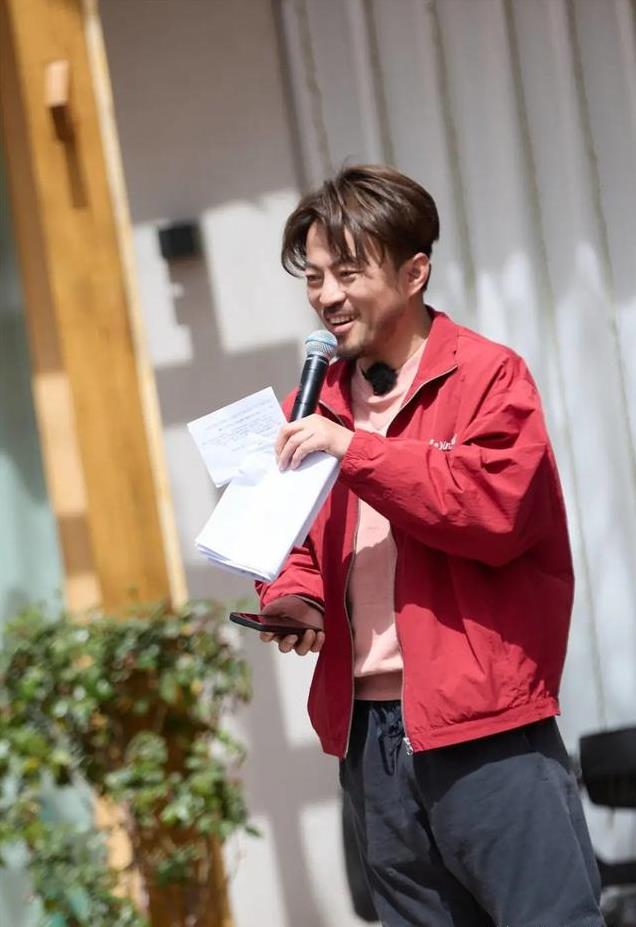 “星二代”林家川,出道21年不拼爹,如今43岁搭档张颂文翻身走红