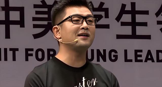 手握“飞天视后”的赵丽颖,背后的靠山有多大?连向华强都不敢惹