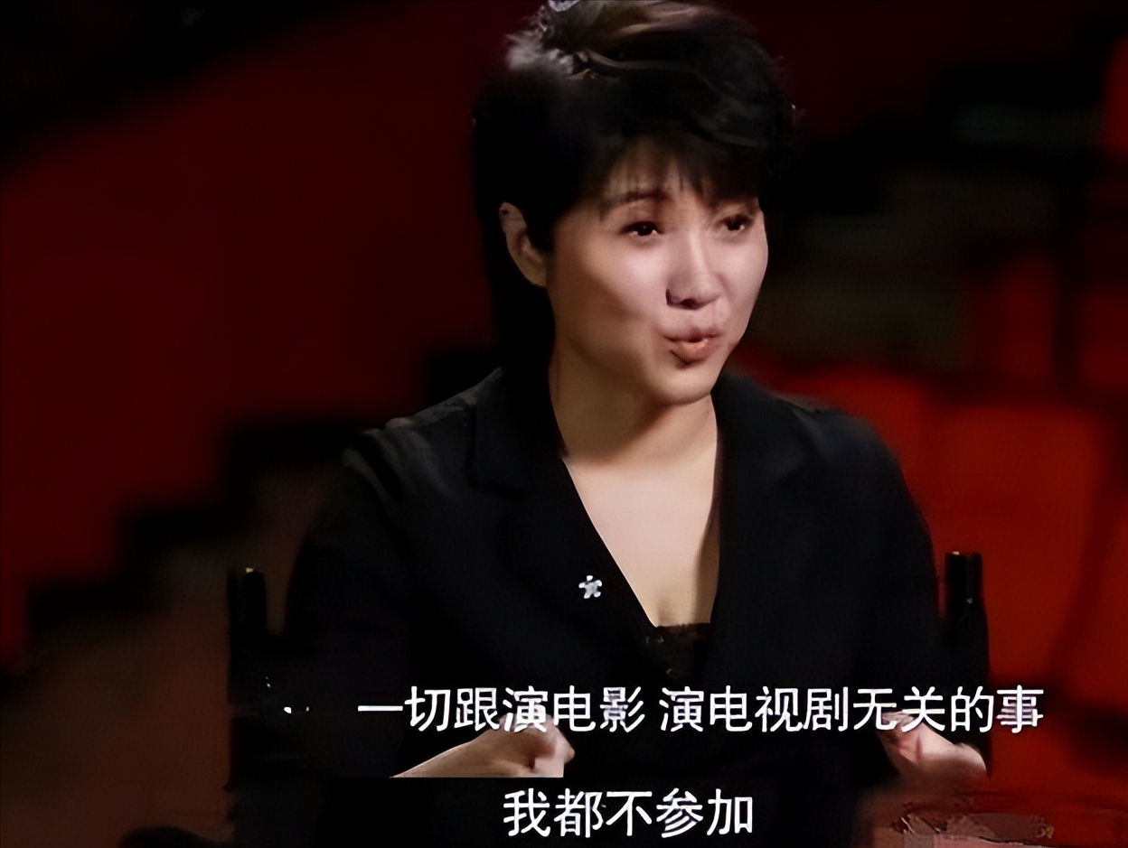 她10年拿8个影后,从不上综艺,声称:饿死也不接广告,至今单身