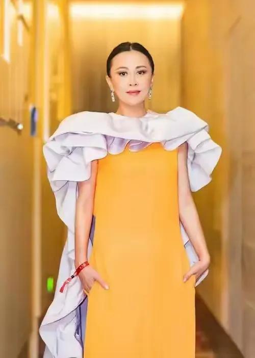 刘嘉玲彻底崩溃！当年绑架照片遭泄露！结婚17年无子真相大白！