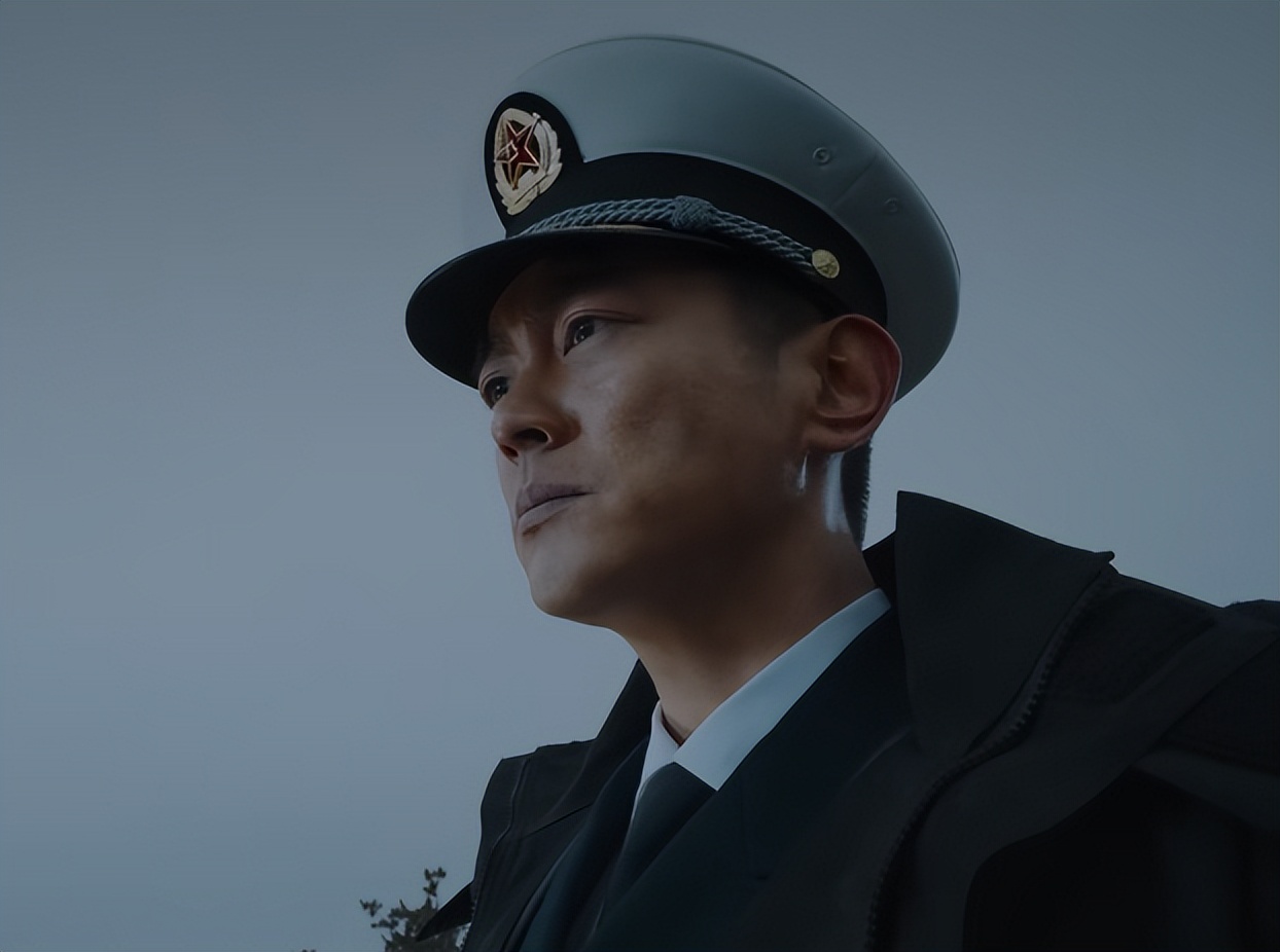 看了林超贤的《蛟龙行动》预告片，我敢说：拿下30亿票房不是没可能