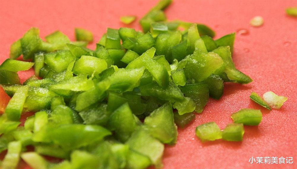 8月7立秋,传统吃饺子,韭菜芹菜靠边站,首选这3样,吃出好福气