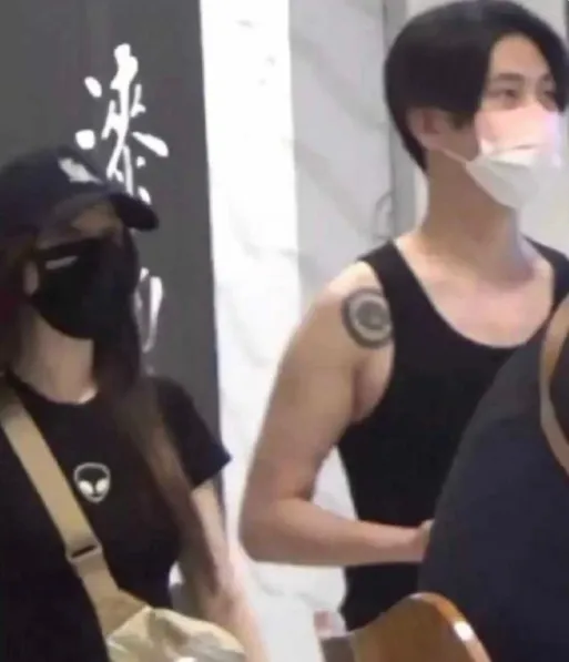 她还是那么爱嘻哈，PGone“意味深长”在内涵