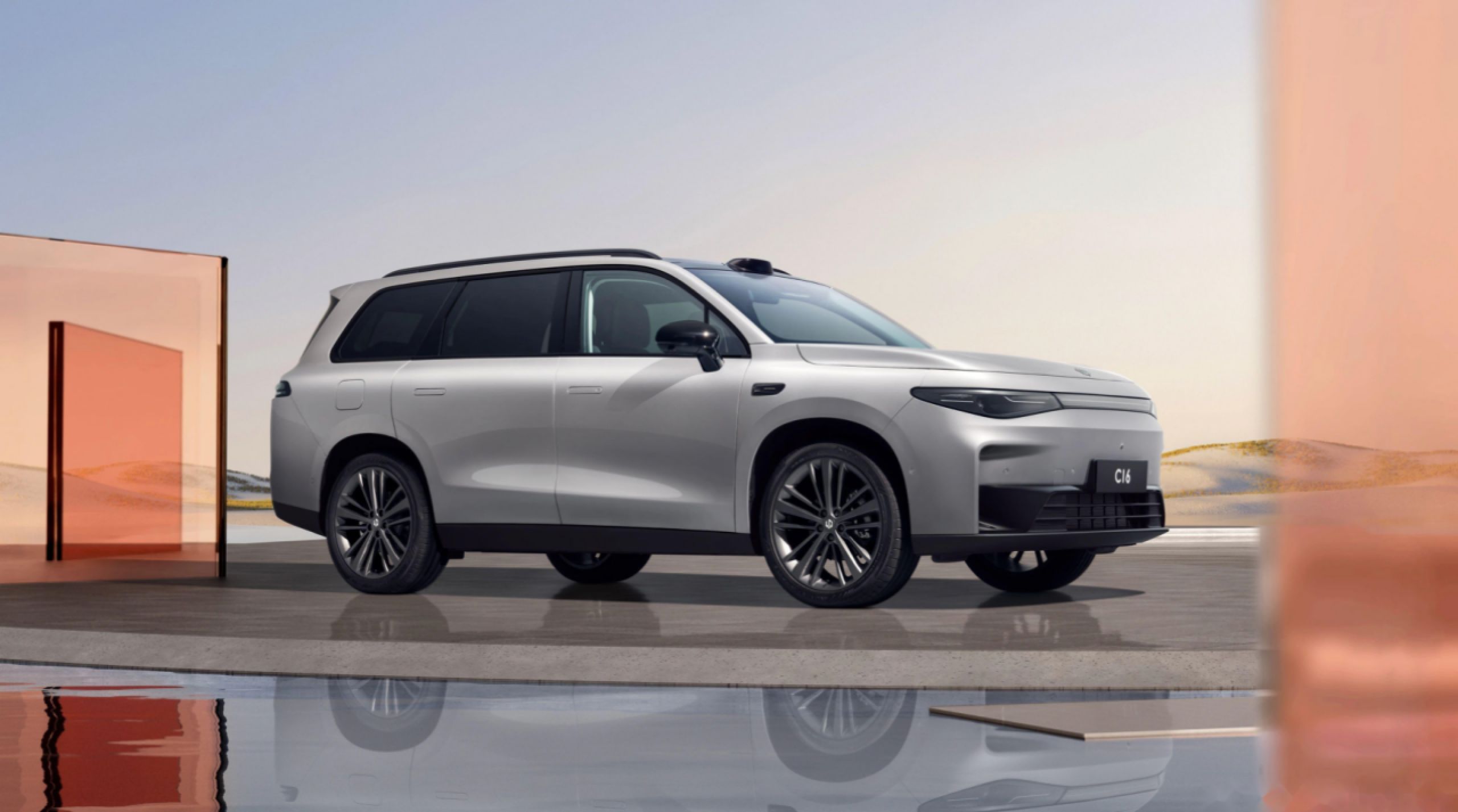 精准拿捏用户刚需,零跑汽车销量再创新高,零跑C10成为用户青睐