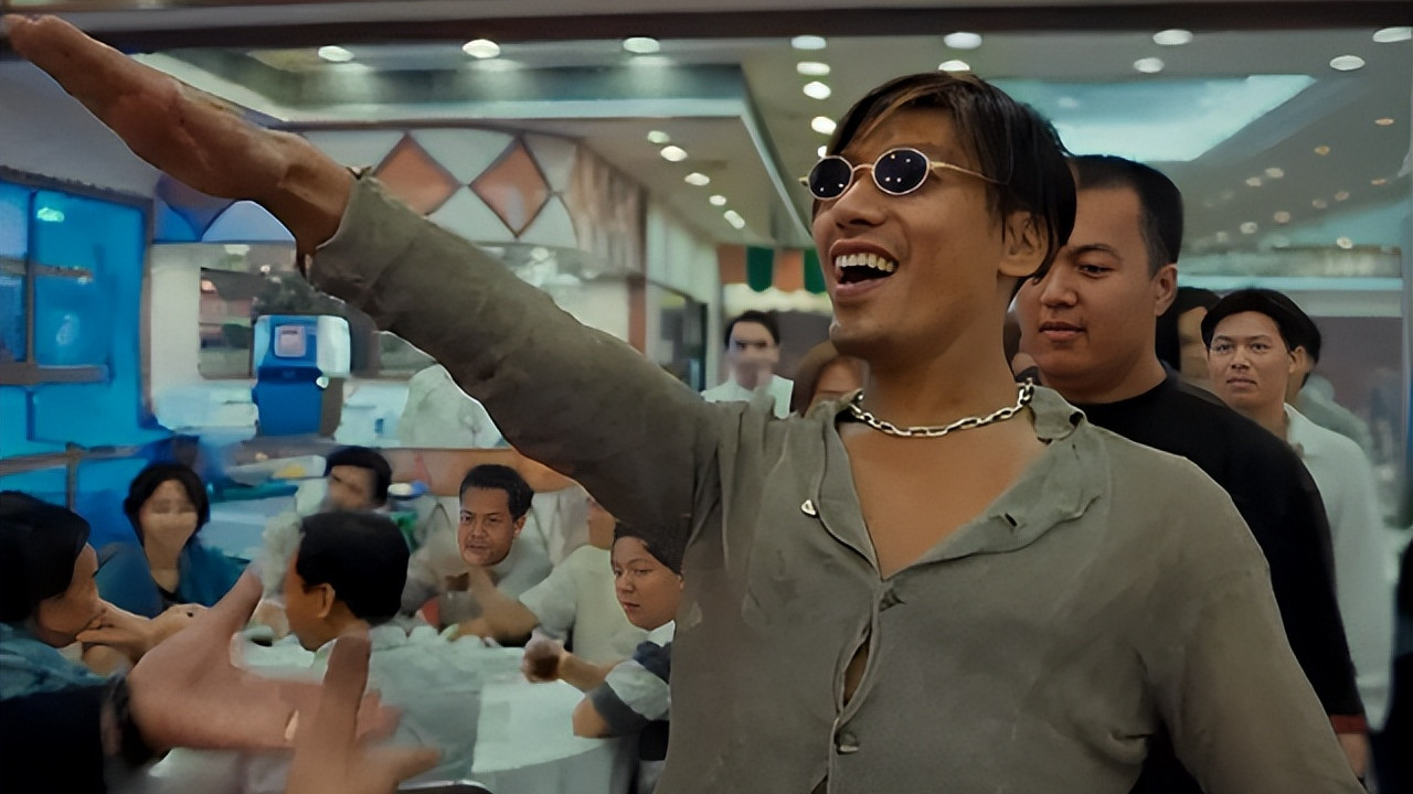 恭喜！61岁“乌鸦哥”获封中老天花板，越老越帅霸气十足