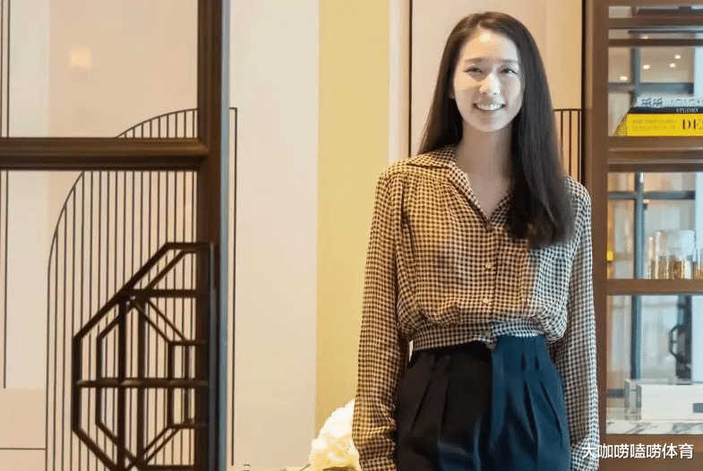 不是张雨霏,霍启山绯闻新女友曝光,小11岁+奥运冠军+神似林志玲