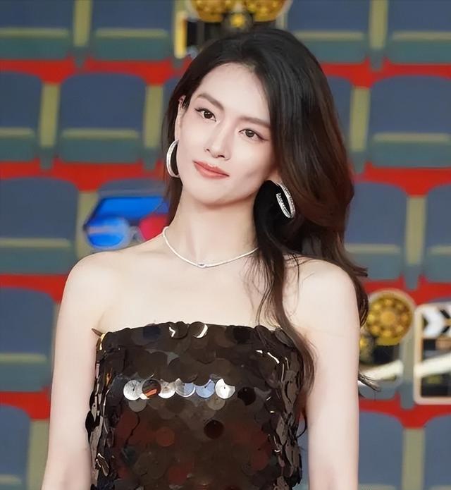 2024湖南中秋晚会:看到阵容名单后,难掩激动泪水,想看的都来了