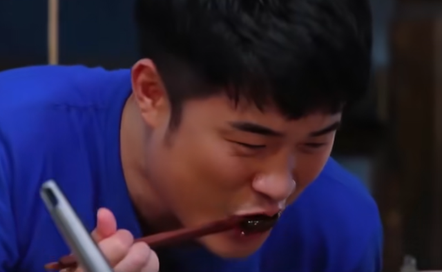 闹大了！陈赫直播回应“黄磊厨艺”引发热议，网友评论区炸锅了！