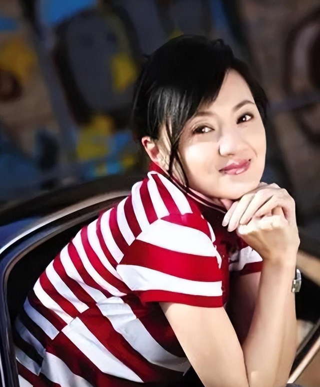 百分百歌手|从5登春晚到沦落精神病院，演员金玉婷的结局，印证了郭德纲的话