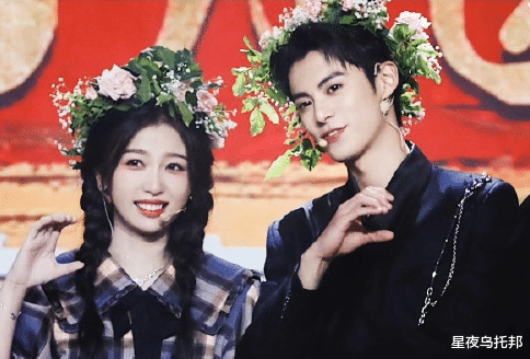 知名95花恋情被爆，男友神似王鹤棣？