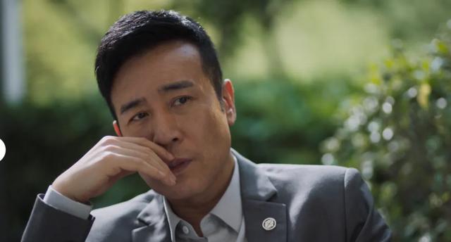 一口气炫了8集,终于有让我熬夜狂追的职场剧了,于和伟超有看点