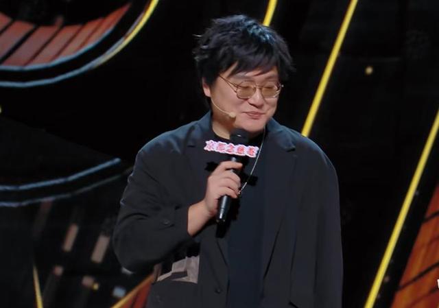 《喜剧之王单口季》四大魔王全军覆没,罗永浩锐评:靠老脸混饭吃