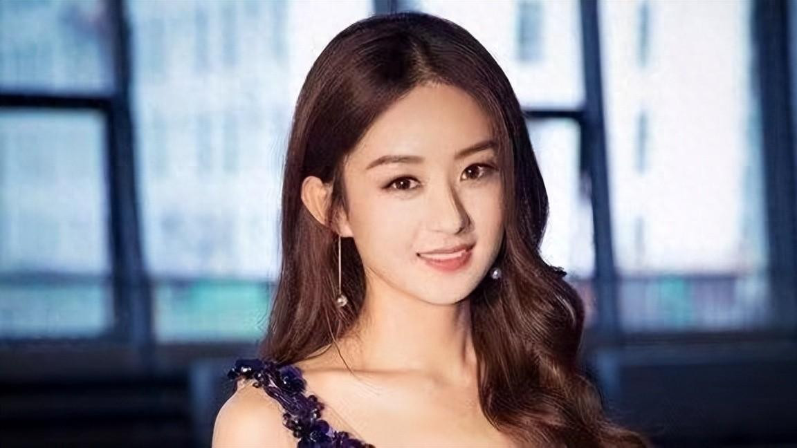 “草根上位”赵丽颖，龙套演员千千万，为何只有她能成顶流？