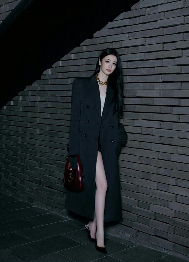 王楚然，谁能拒绝一个长腿还穿丝儿的小姐姐