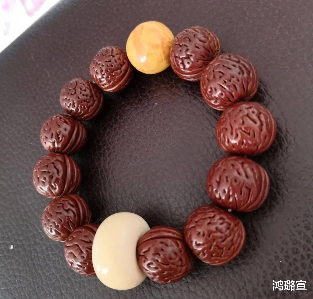 汗手文玩的归宿是哪些文玩呢？这几种是要尝试的！