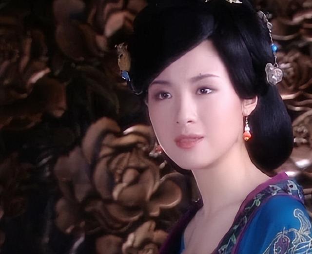 曾经把李保田迷得神魂颠倒，与聂远八年恋爱遭背叛，如今判若两人