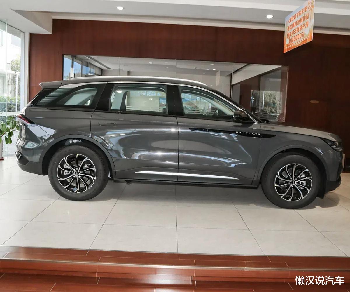 比奔驰GLC大一圈,起步261马力,配合资3大件,却无人欣赏