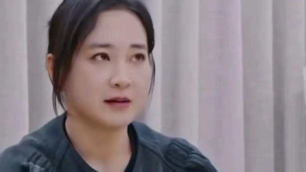 32个热搜霸屏，过度营销的贾玲，该醒醒了