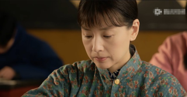 没本事就别尬演!看完《六姊妹》42岁的高露,才知什么是剧抛脸