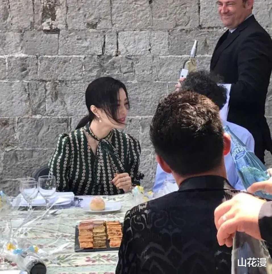 范冰冰远赴戛纳当评委！头发凌乱仍美到窒息，巨星气质无人能敌！