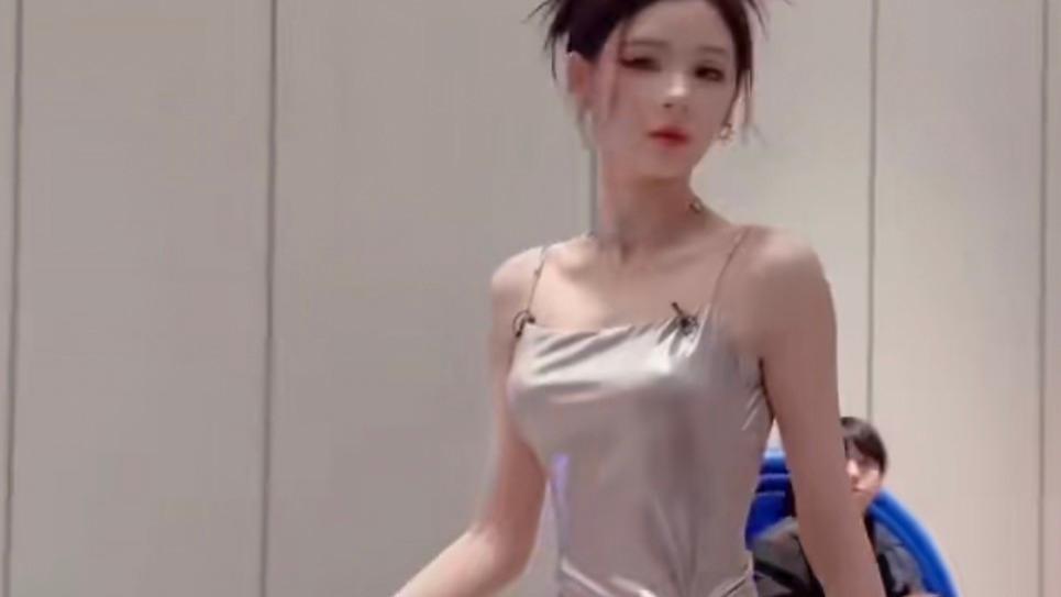 郭碧婷又肥又土算不算美人？看她在《浪姐5》的路透照，你就有答案了