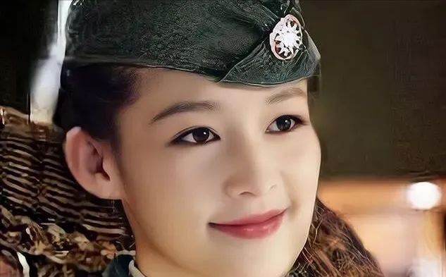 全程张不开嘴，表情僵硬，34岁李沁带来古偶女神教科书式演技