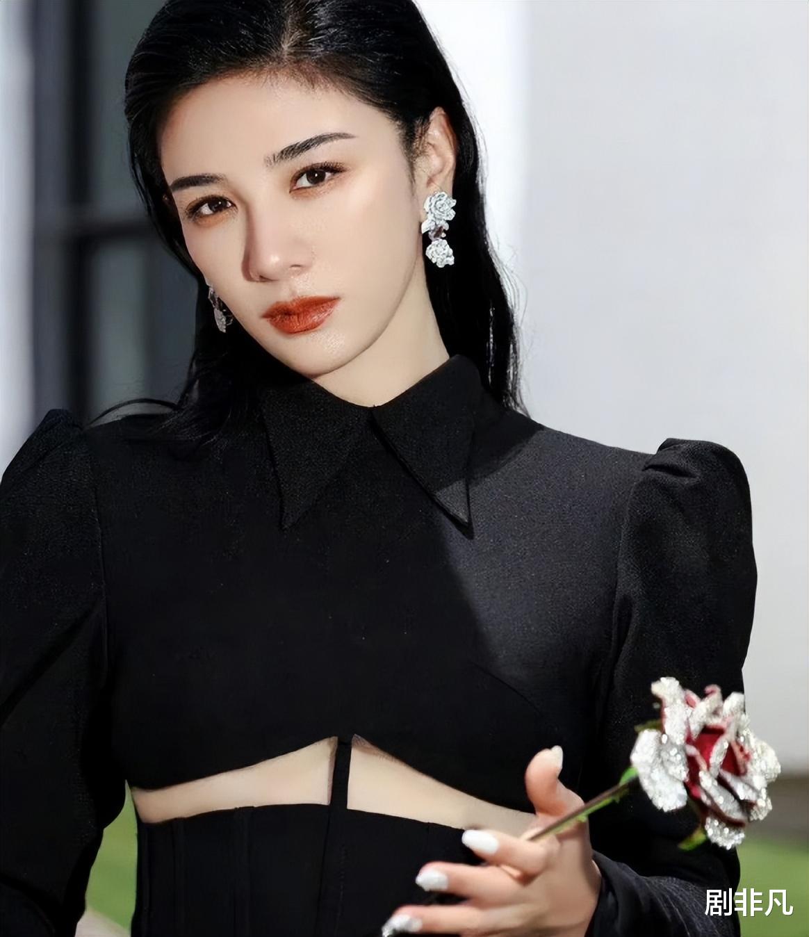 豪门玩物,8年被折磨到牙齿全掉,不足80斤,形似骷髅惨不忍睹!