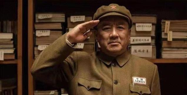 丁勇岱与初恋相爱38年,儿子在国外是大导演,回家却成了他的心病