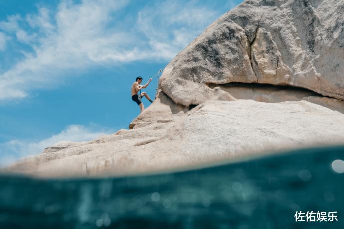 杨紫转发5年前合照为李现庆生,为其新剧宣传力证感情依旧深厚