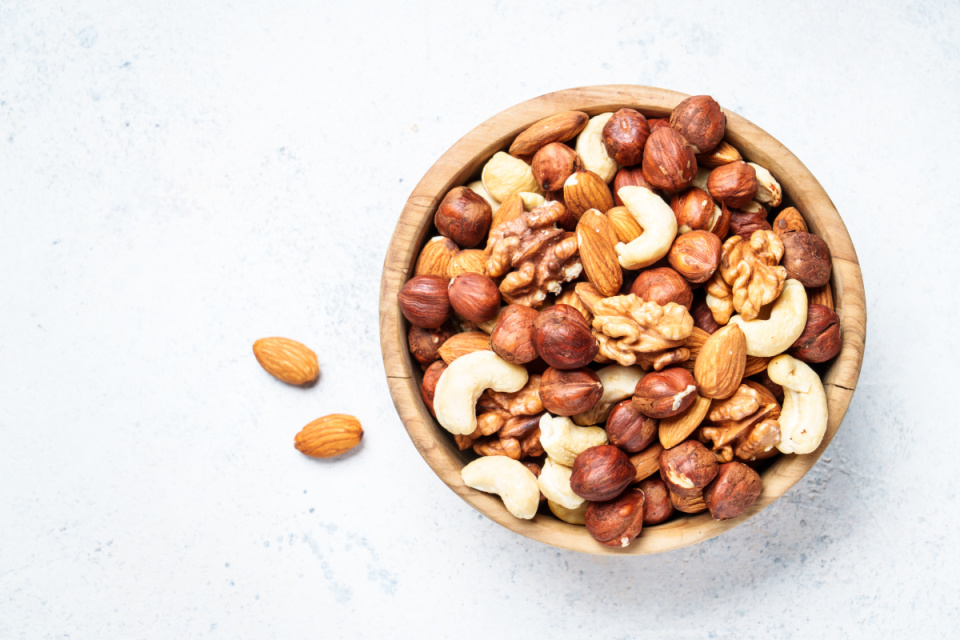 糖尿病人半夜饿了，可以吃什么？选择5类夜宵，吃得健康又控糖