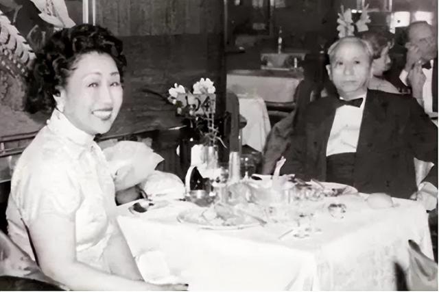 回顾复旦校花严幼韵:112岁坚持化妆,爱吃肥肉甜食,晚年谈长寿秘诀