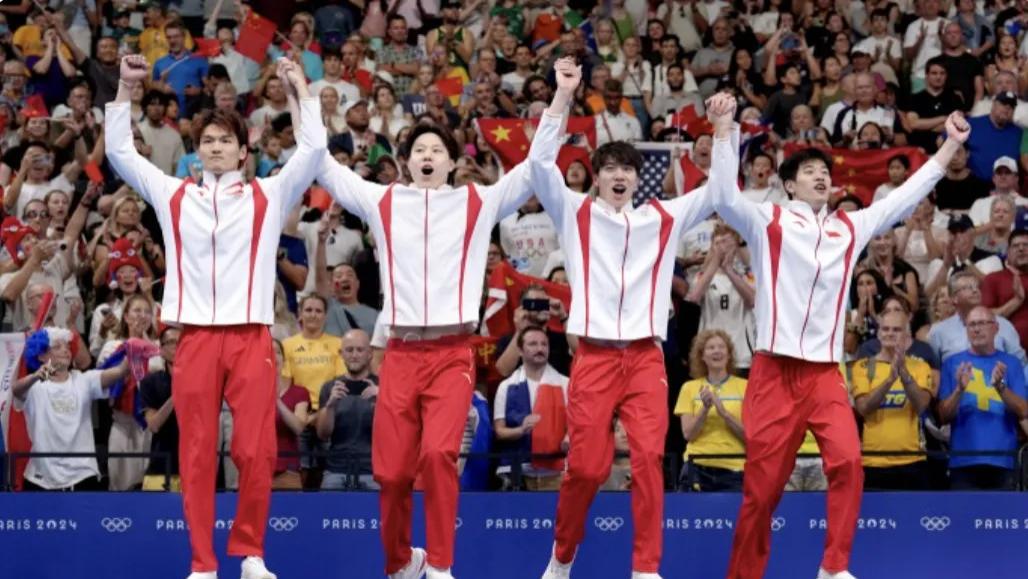 20岁潘展乐惊天逆转，韩国电视台解说近乎「咆哮」，谷爱凌亲密握手