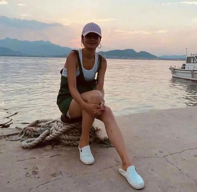 马伊琍美颜还掩饰不了皱纹,剪萝莉短发没变美,连贤惠气质都都没