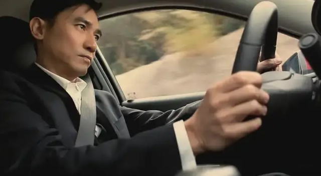 62岁梁朝伟终于官宣好消息，全网恭喜：这一天，他已经等了42年