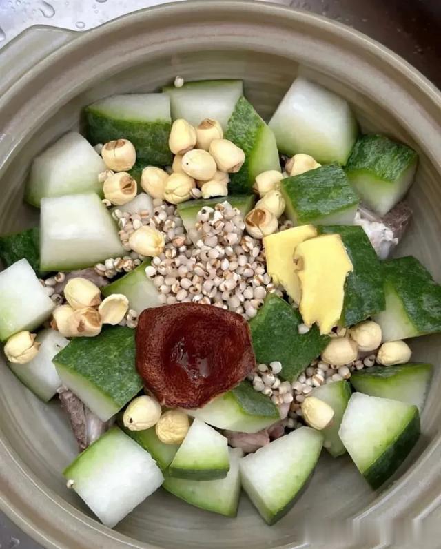 七月“一碗汤,湿气走光光”7月常喝3碗汤,祛湿健脾,安稳度伏天