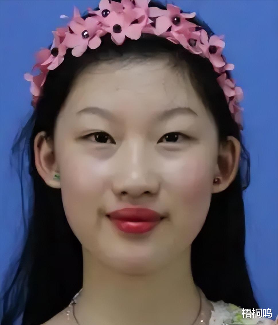 19岁少女执意整成刘亦菲,连名字也高仿,8年后却过上另一种人生
