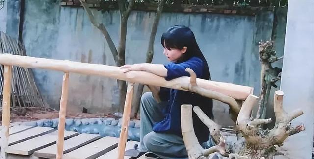 时隔一年李子柒再度营业,近照堪比毁容,她经历了什么?