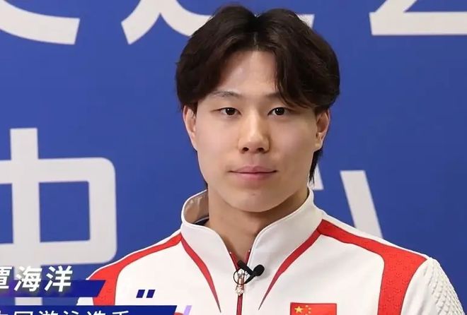 出轨门升级！覃海洋撩骚的队员是谁？退役2年，宿舍亲密，哭着道歉