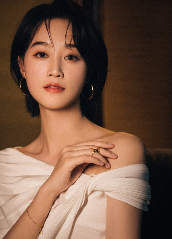 笑不活了，蓝盈盈新剧车祸残疾，我却笑死在网友评论区