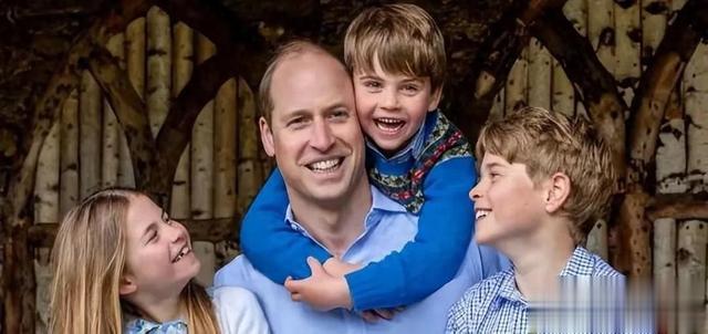 王室正式公布夏洛特公主的新照片,谣言不攻自破