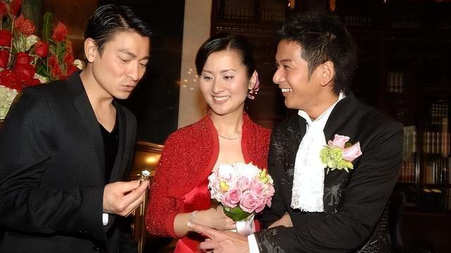 他绰号50亿驸马，效力无线30年显苍老，离巢有玄机，岳父家因钱离心