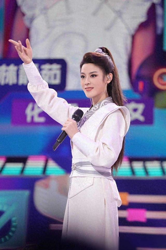 变形计|韩红回归《我想和你唱》，“搭子”是陈丽君