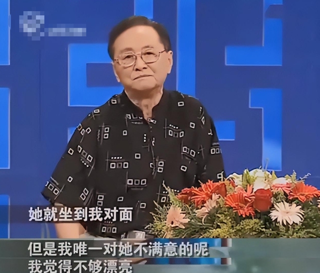 看了陈晓旭在香港宴会的照片,才明白林黛玉造型有多限制她的颜值