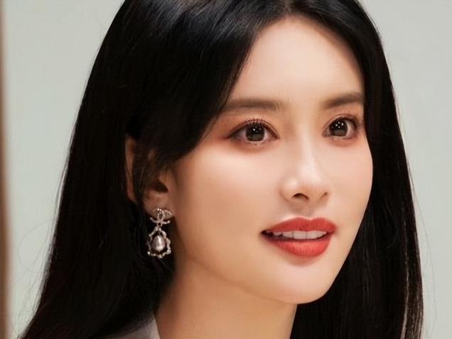 郭敬明变老了！近况堪忧，瘦弱的像小老头，至今欠孟子义一个道歉